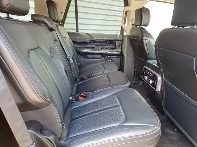 Used 2019 Agate Black Metallic Ford Platinum image 34