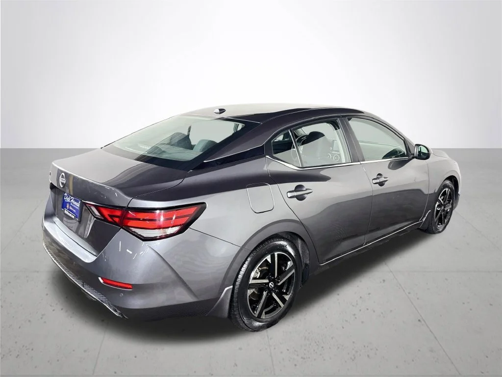 Used 2025 Gray Nissan SV image 6