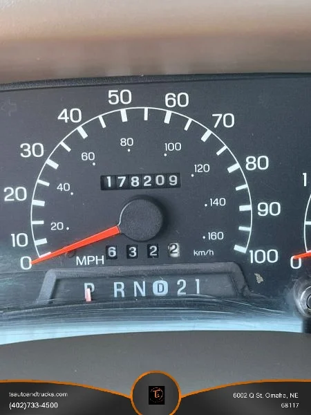 Used 2000 Red Ford Long Bed image 27