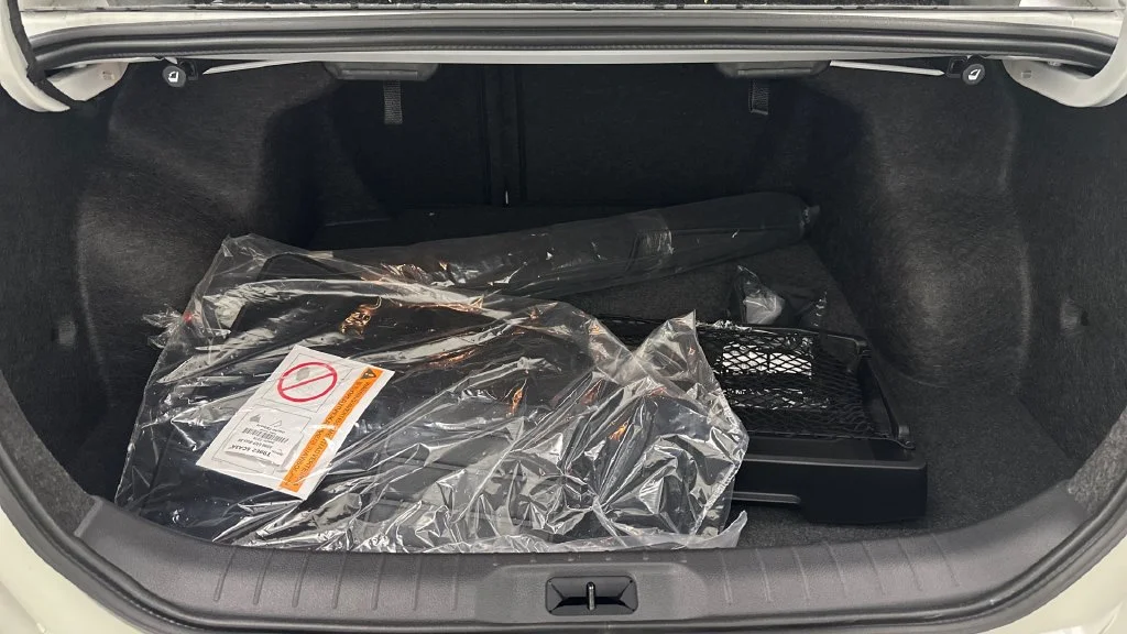 New 2026 White Nissan 2.5 SR image 12