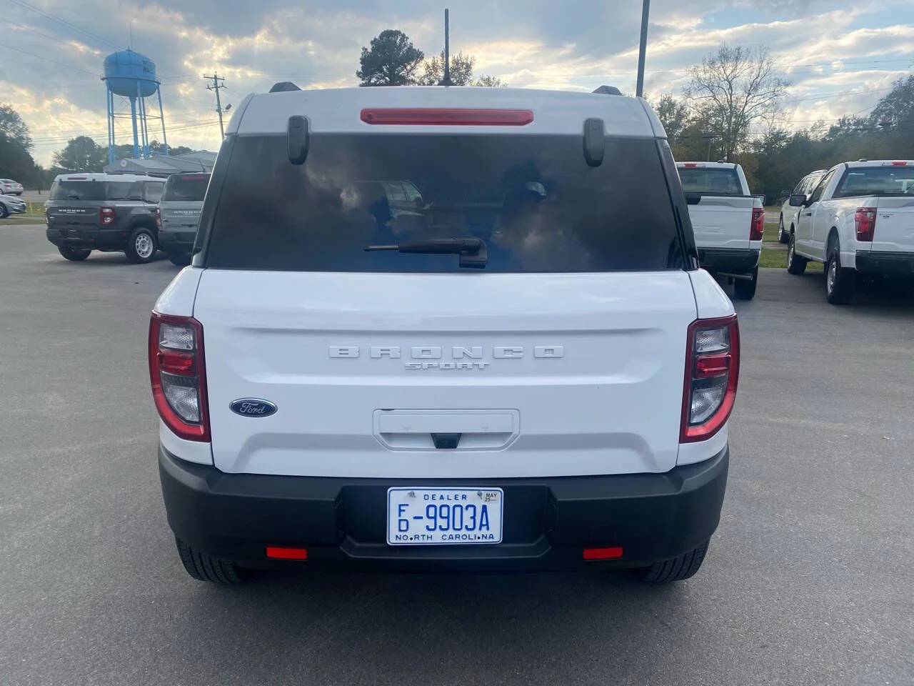 Used 2024 White Ford Big Bend AWD 4dr SUV image 4