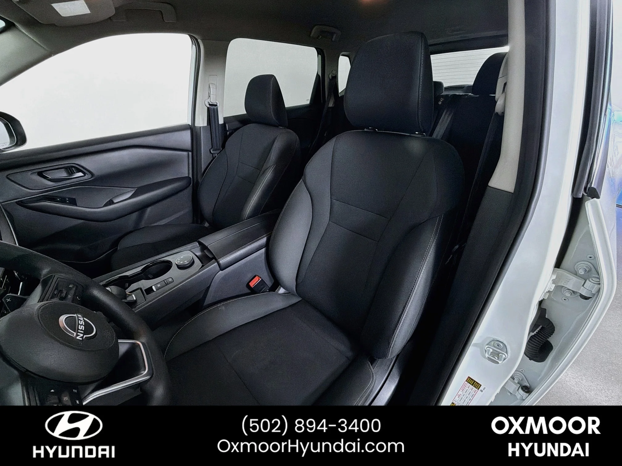 Used 2024 Glacier White Nissan S image 19