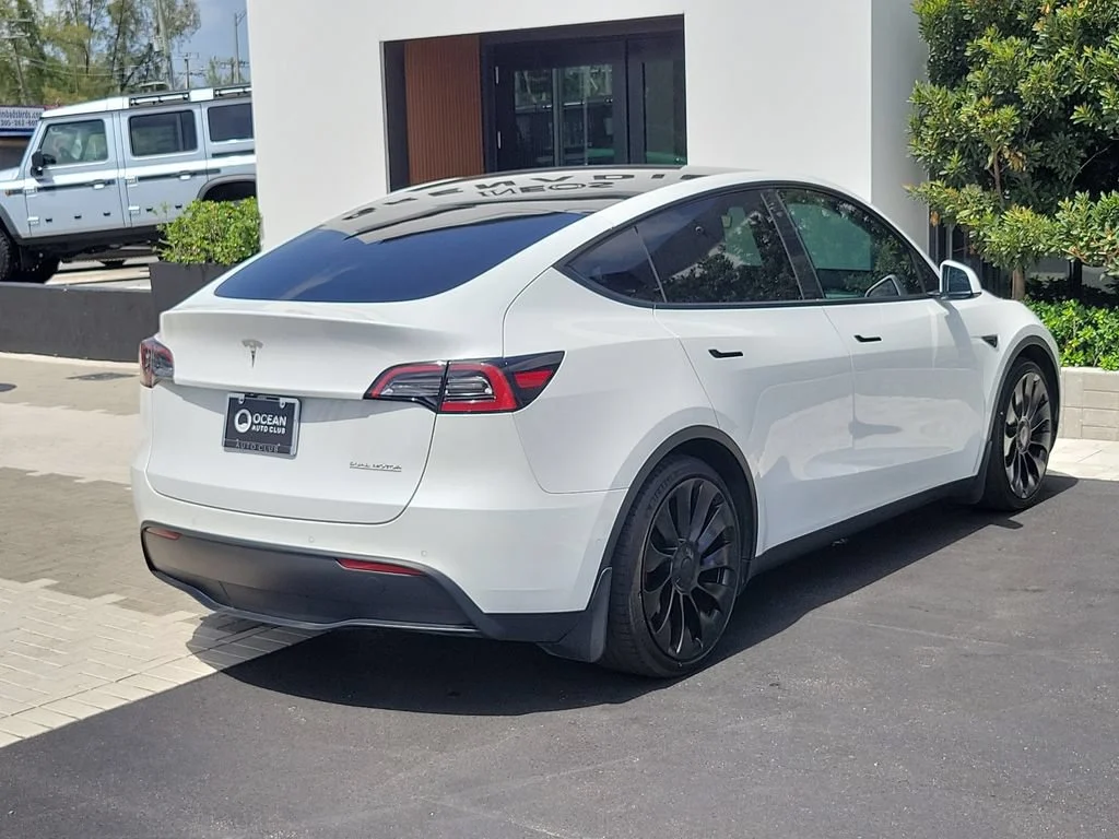 Used 2022 Pearl White Multi-Coat Tesla Performance image 4