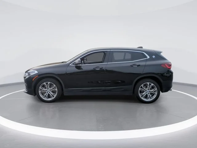 Used 2022 Black BMW sDrive28i image 5