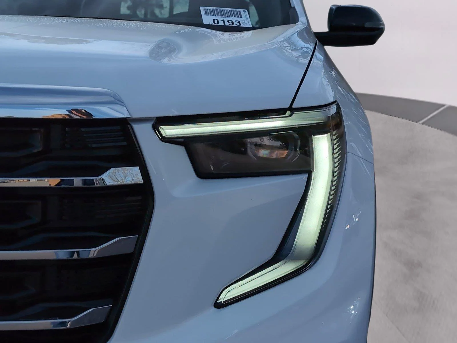 New 2026 Summit White GMC Elevation image 28