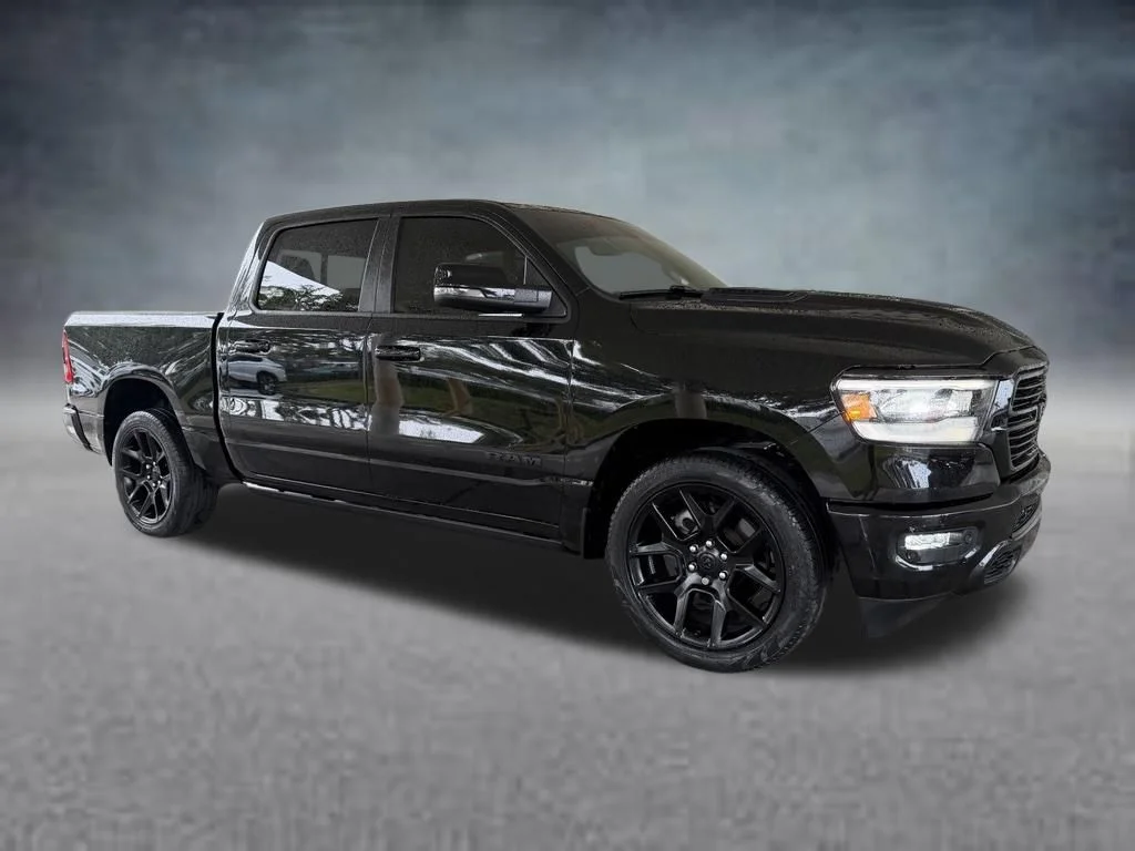 Used 2023 Black RAM Laramie image 2