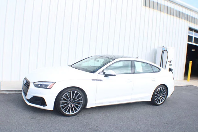 Used 2022  Audi Prestige image 4