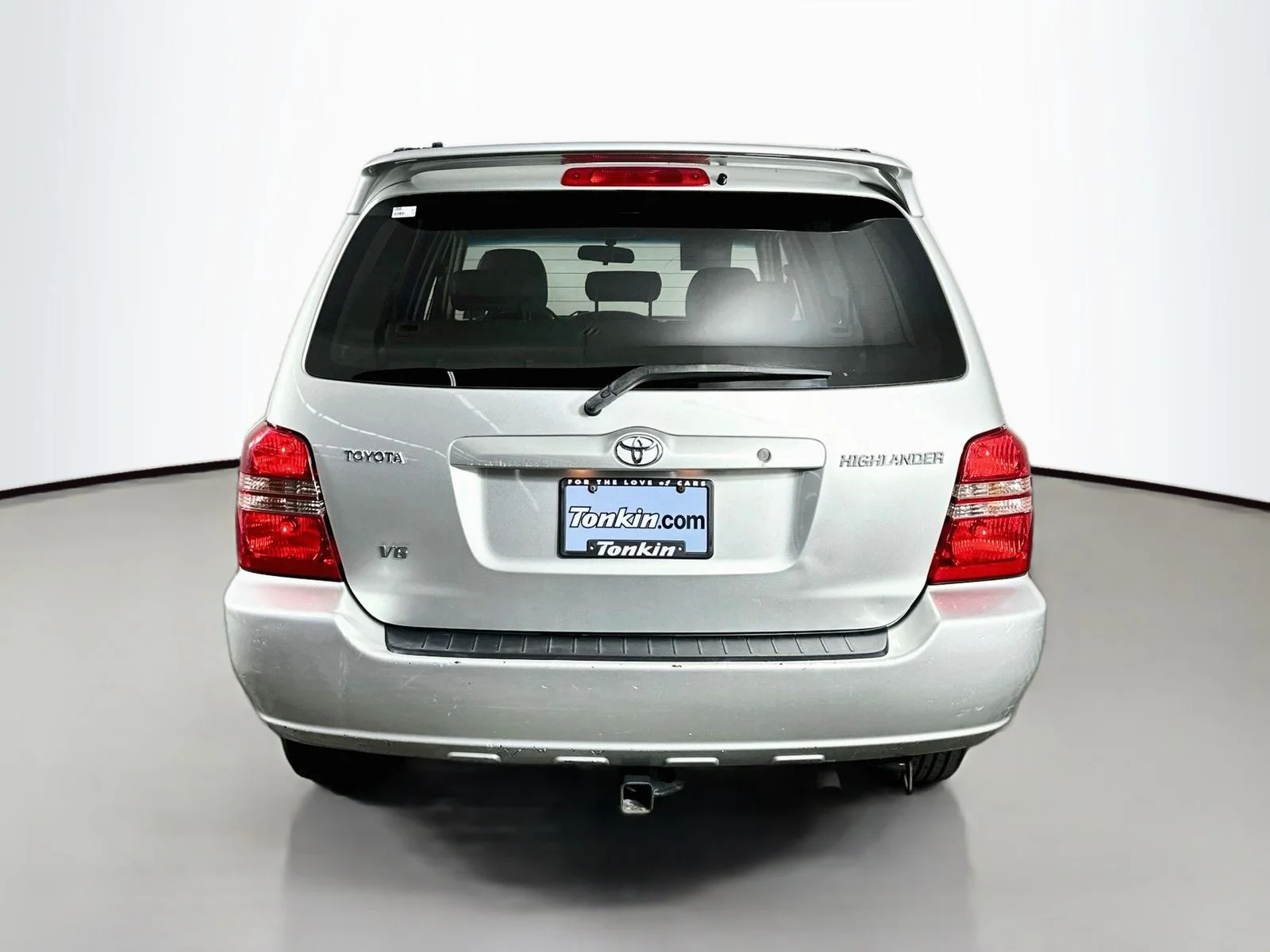 Used 2003 Millennium Silver Metallic Toyota Limited image 6