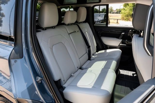 Used 2026 Blue Land Rover S image 43
