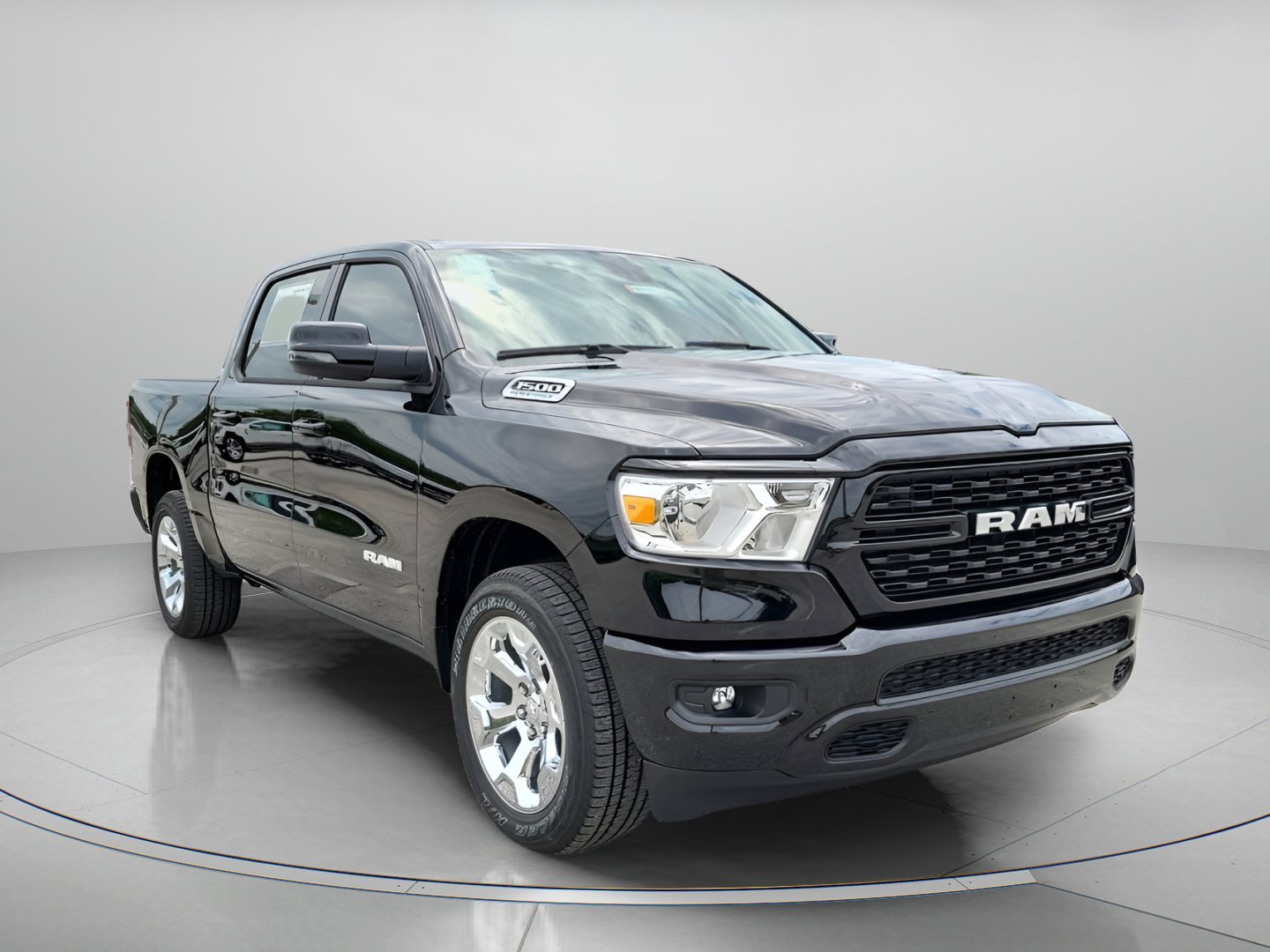 2023 RAM 1500 Big Horn/Lone Star 4x4 Crew Cab 5'7's photo
