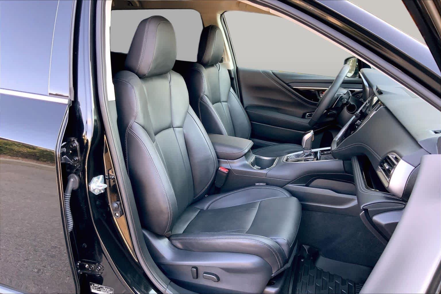 Used 2025 Crystal Black Silica Subaru Touring XT image 9