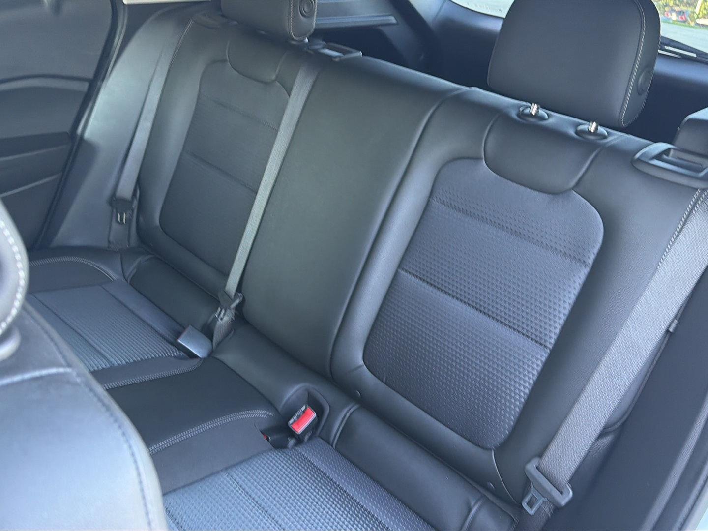 Used 2025 Summit White Chevrolet LT image 30