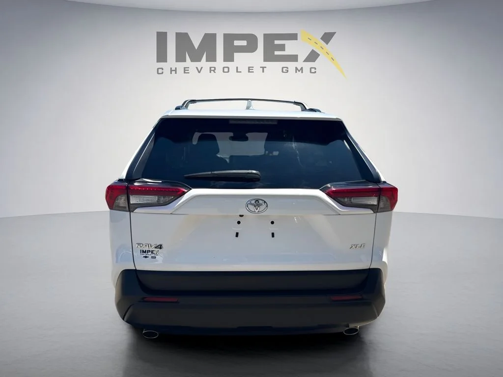 Used 2024 White Toyota XLE image 4