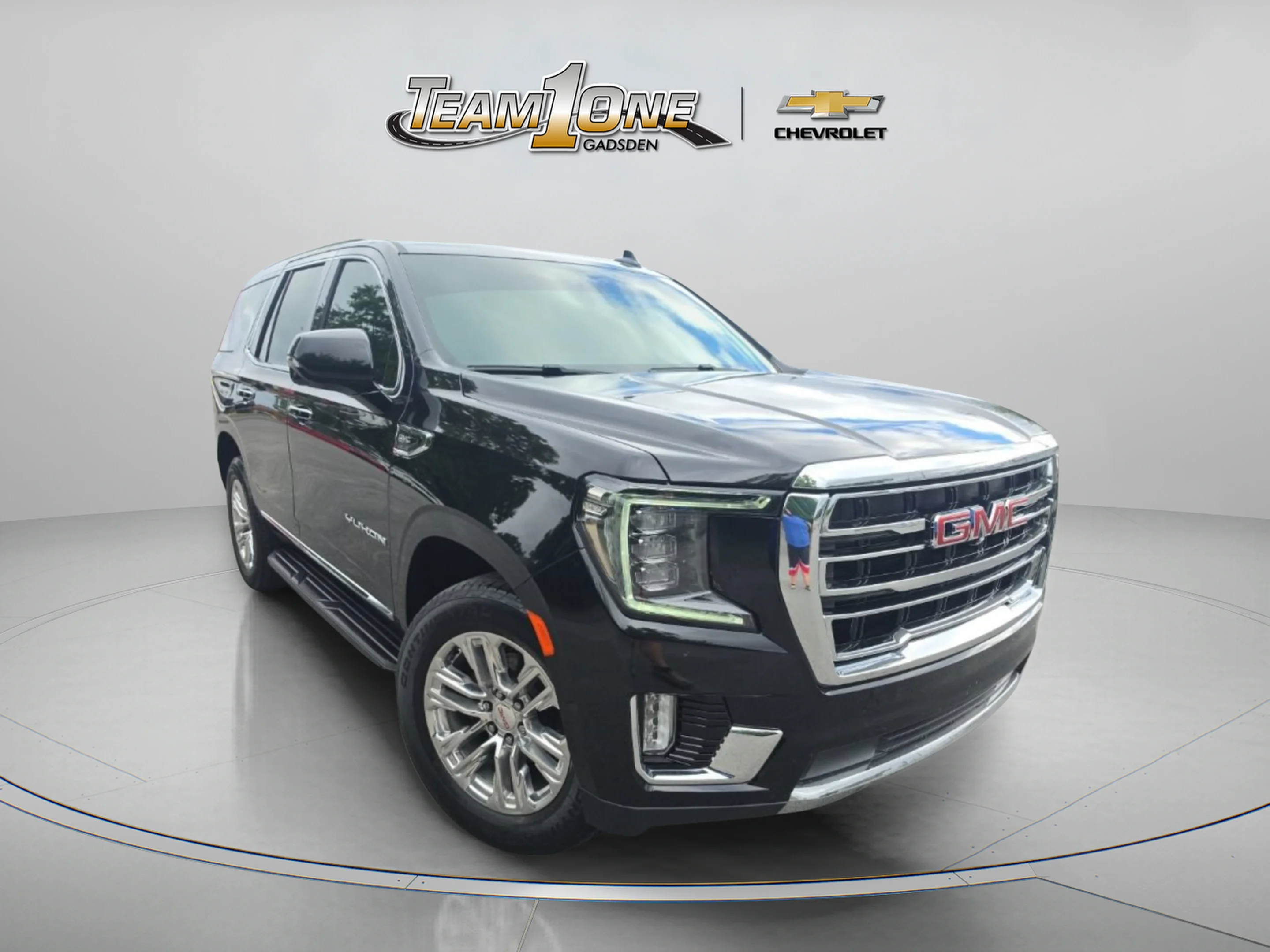 Used 2022 Onyx Black GMC SLT image 1