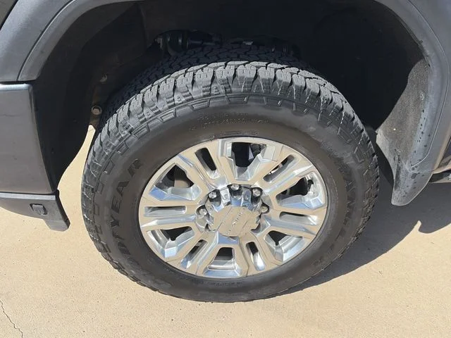 Used 2021 Green GMC Denali image 10