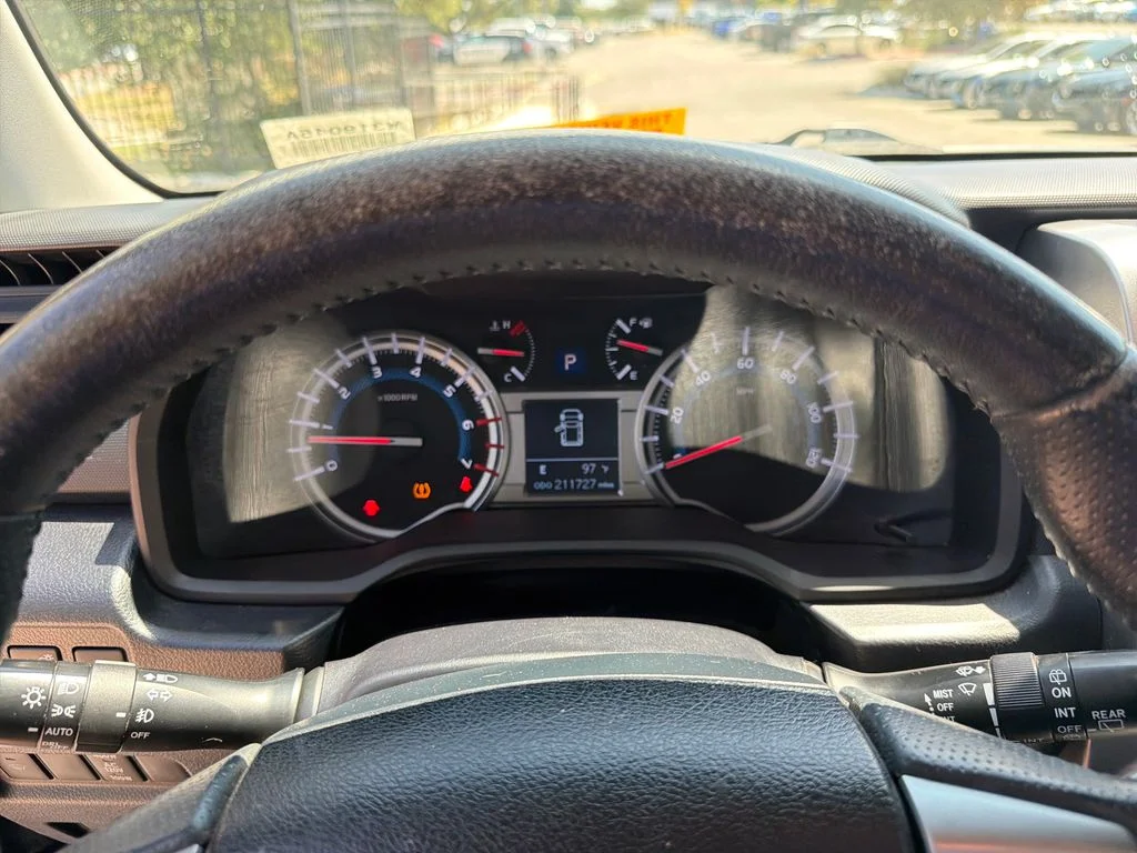 Used 2015 Black Toyota Limited image 22