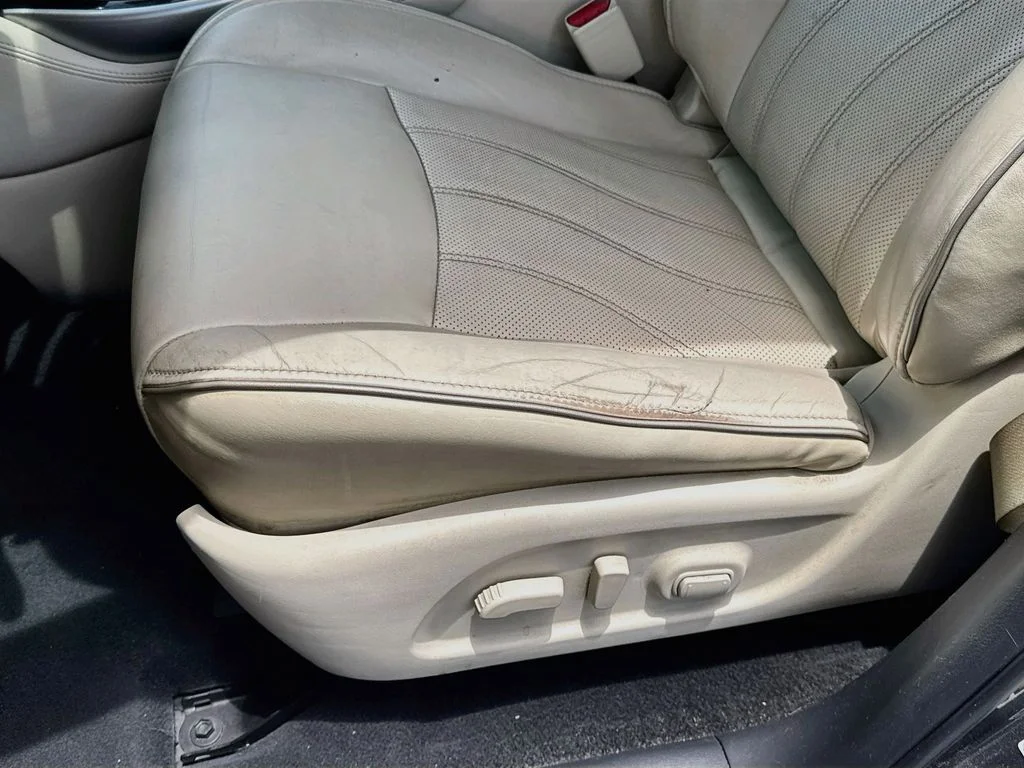Used 2018 Gray INFINITI Base image 21