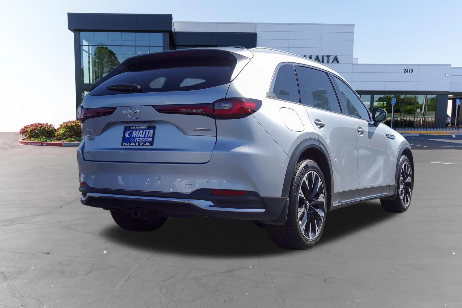 Certified Used 2024 Sonic Silver Mazda Premium image 4