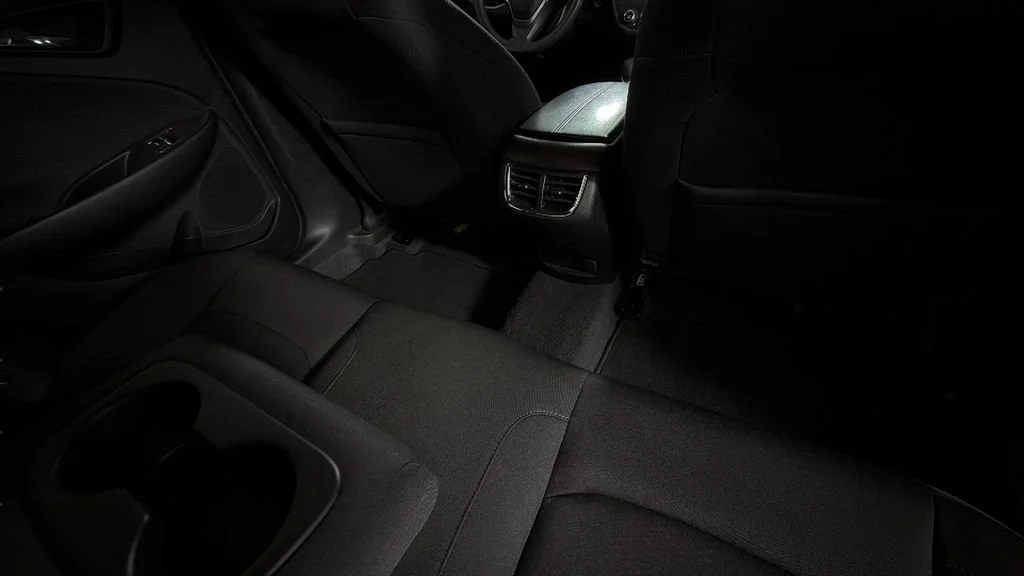 Used 2022 Silver Ice Metallic Chevrolet LT image 29