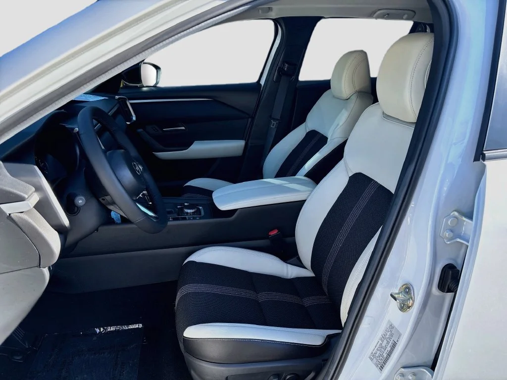New 2026 Wind Chill Pearl Mazda 2.5 S Preferred AWD image 21