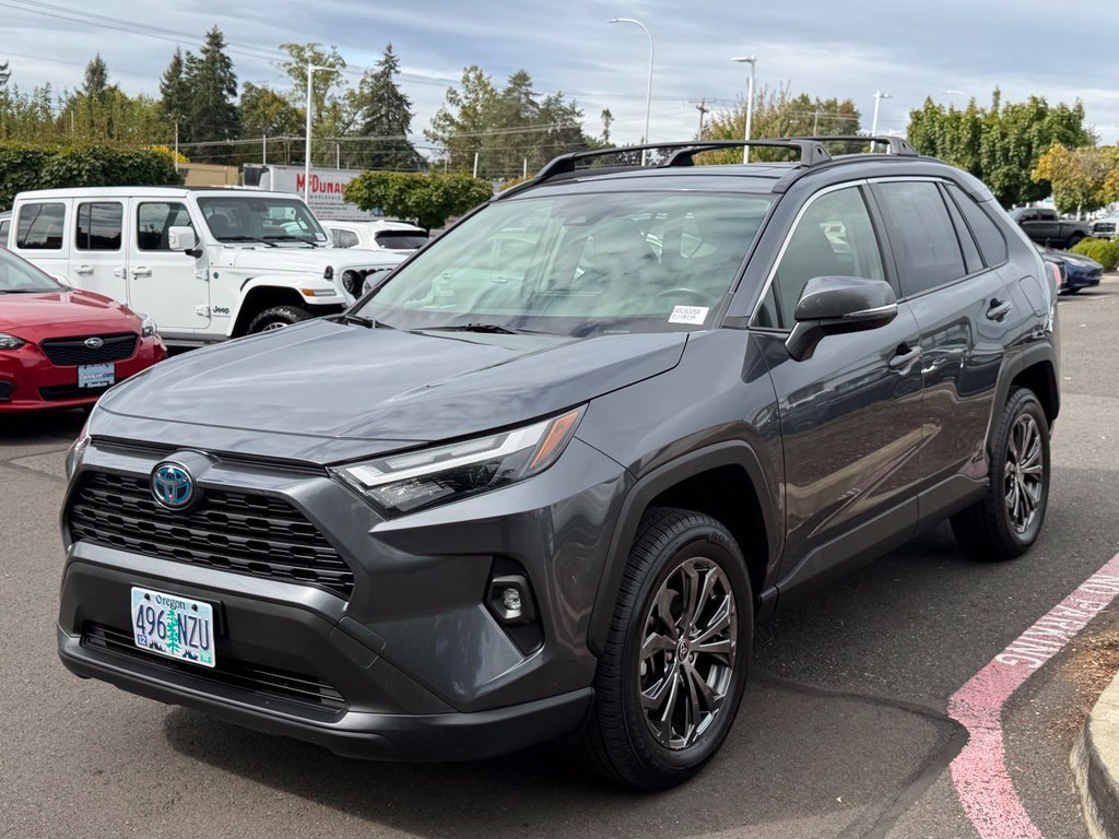 Used 2023 Magnetic Gray Metallic/Midnight Black Metallic Toyota XLE Premium image 3