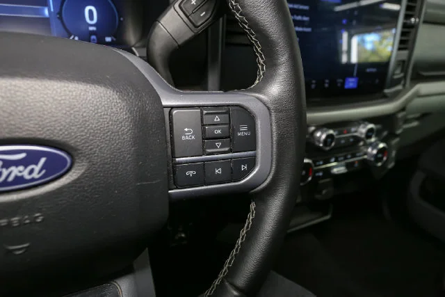 Used 2025 Gray Ford XLT image 29