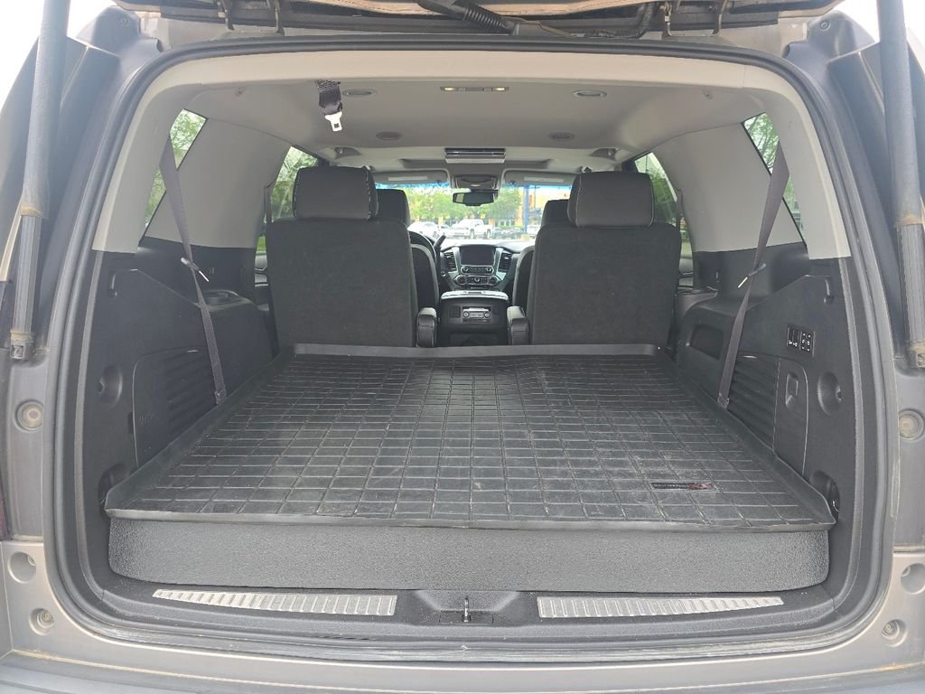 Used 2017 Pepperdust Metallic Chevrolet Premier image 18