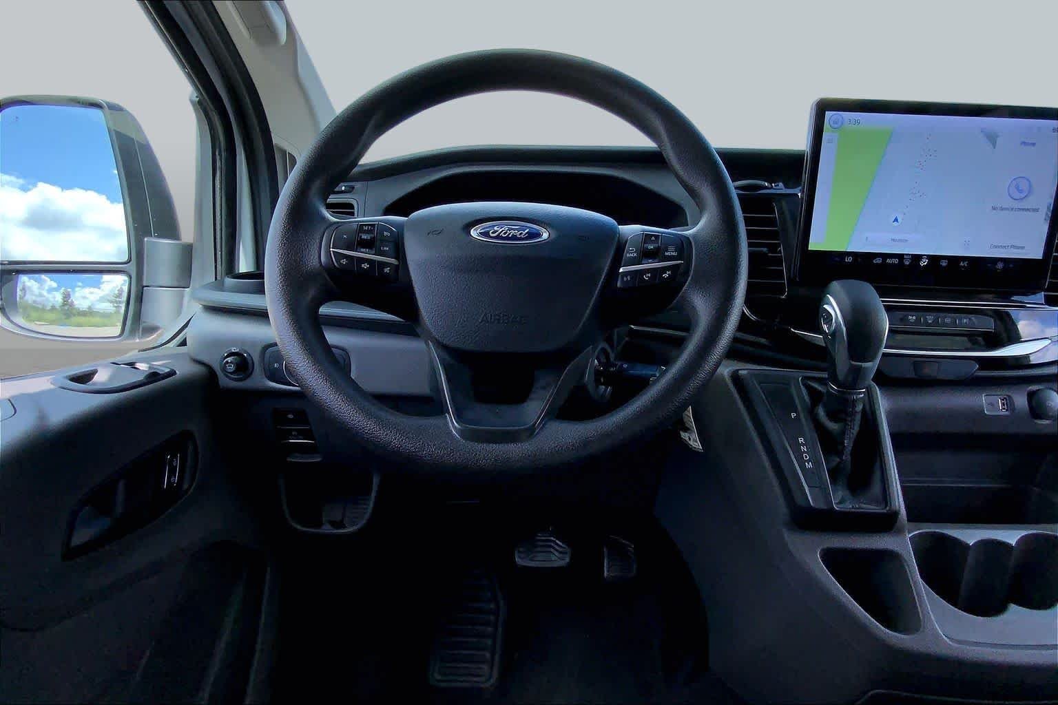 Used 2025 Oxford White Ford XLT image 6