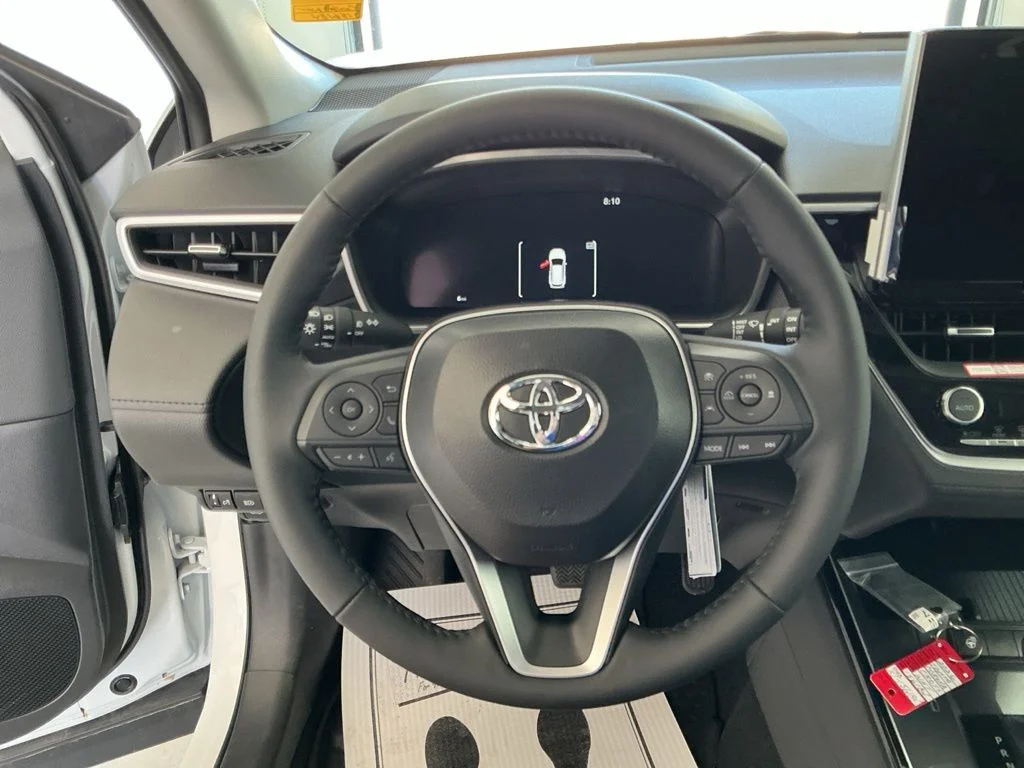 2026 Toyota Corolla Cross XLE - Photo 16