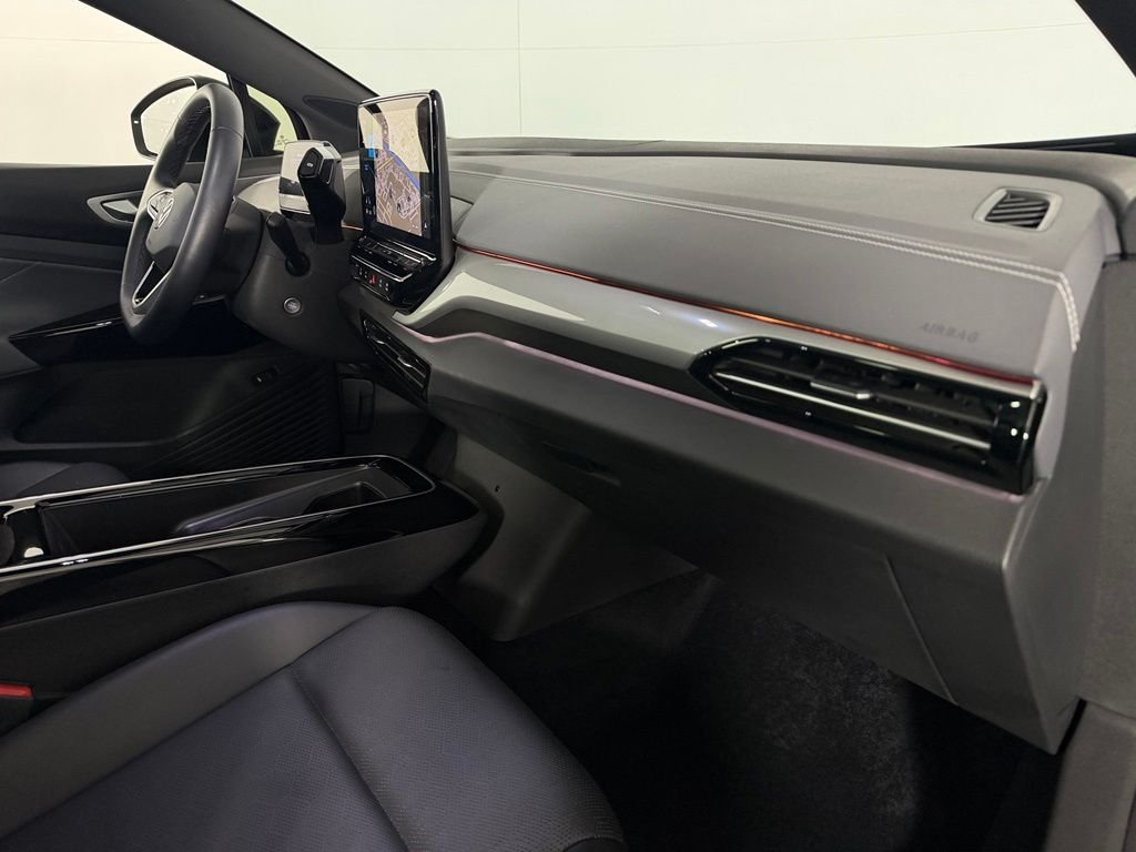 Used 2023 Black Volkswagen Pro S image 32