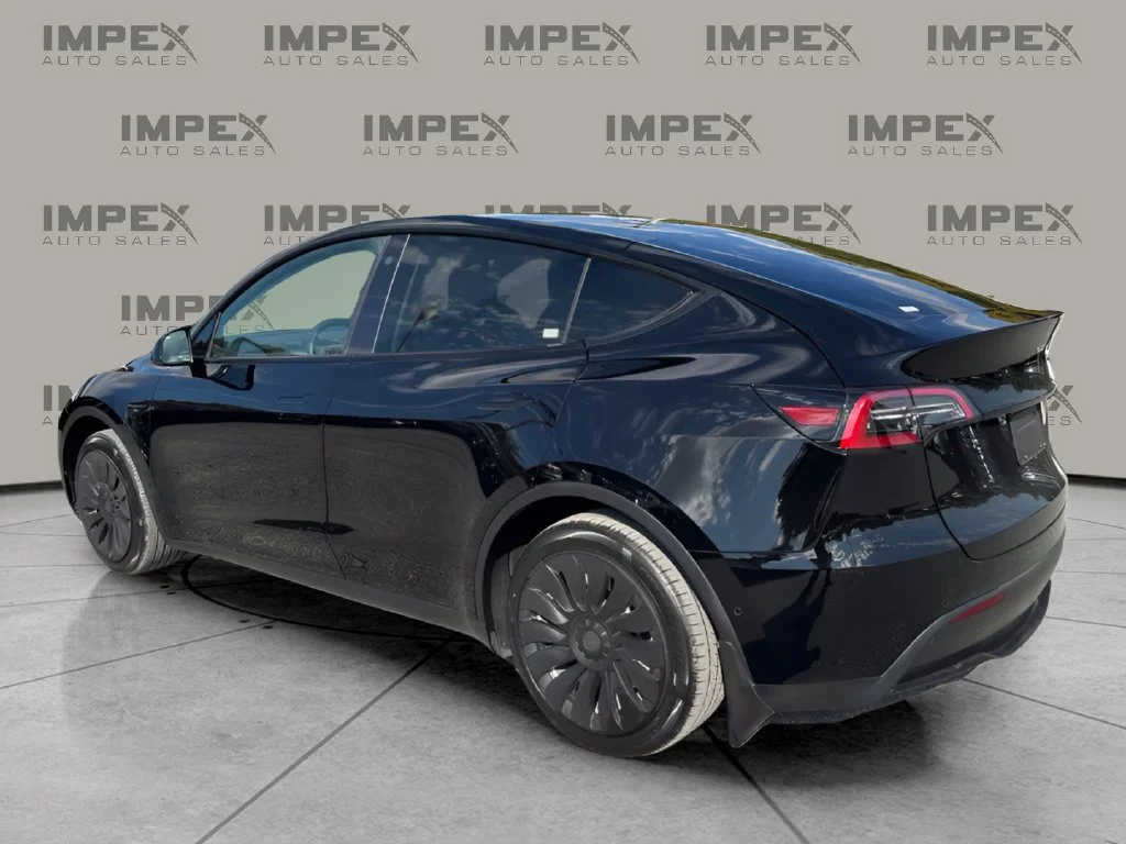 Used 2021 Black Tesla Long Range image 3