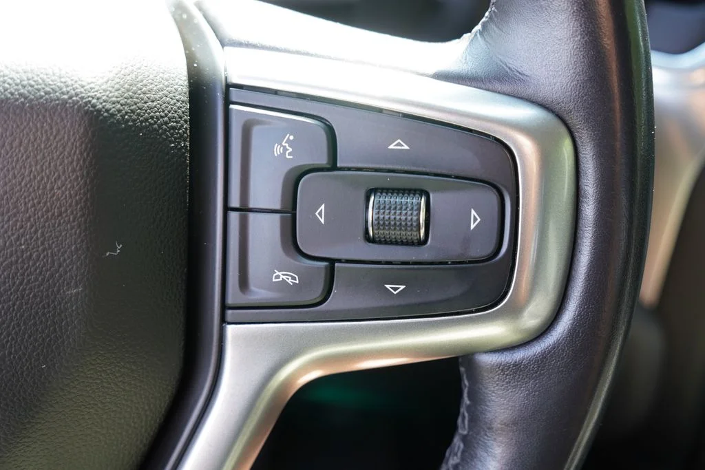 Used 2019 Silver Ice Metallic Chevrolet LT image 33