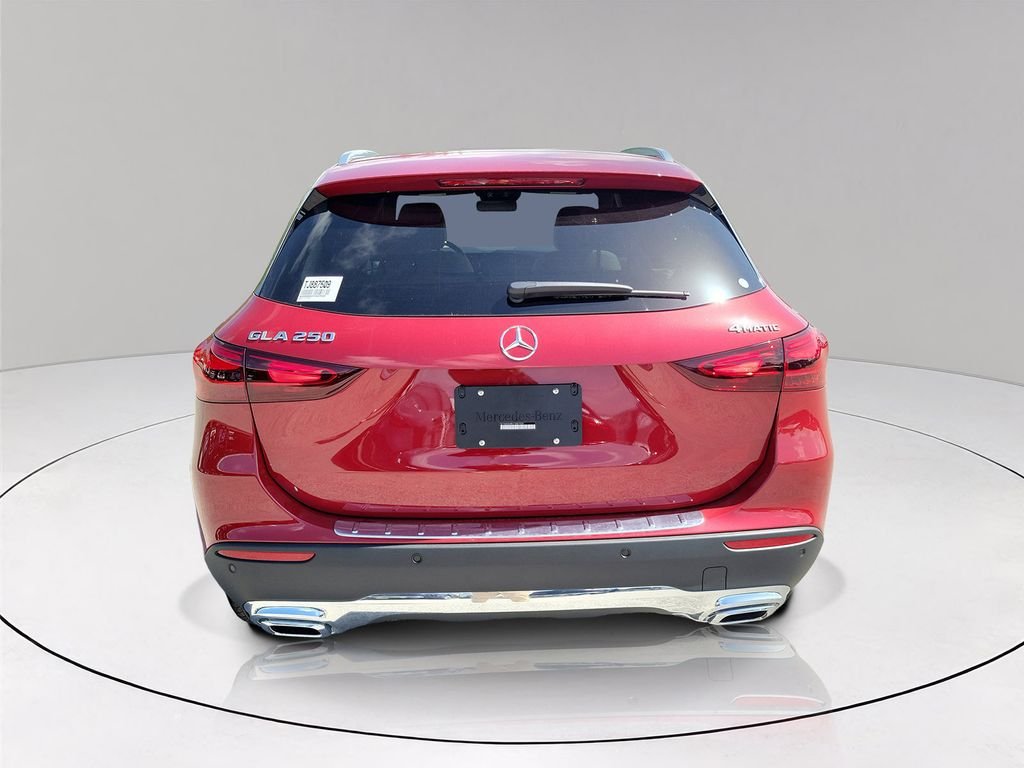 New 2026 MANUFAKTUR Patagonia Red Metallic Mercedes-Benz GLA 250 image 5