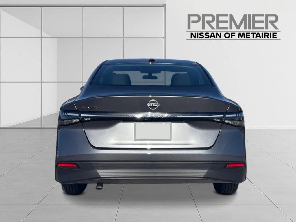 New 2027 Gray Nissan S image 4
