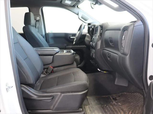 2024 Chevrolet Silverado 1500 Custom - Photo 17