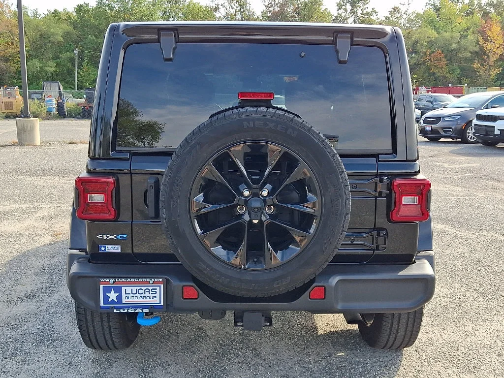 Used 2024 Black Jeep Sahara 4xe image 10