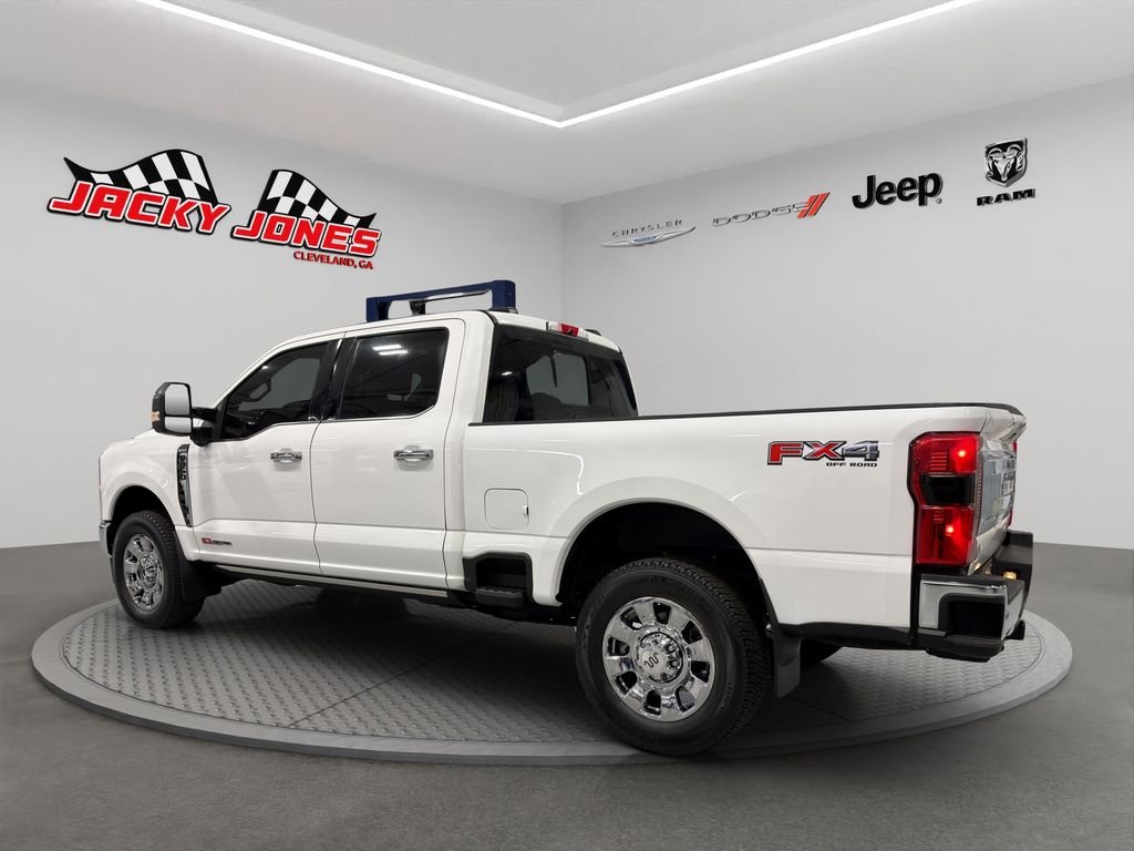 Used 2025 Star White Metallic Tri-Coat Ford King Ranch image 7