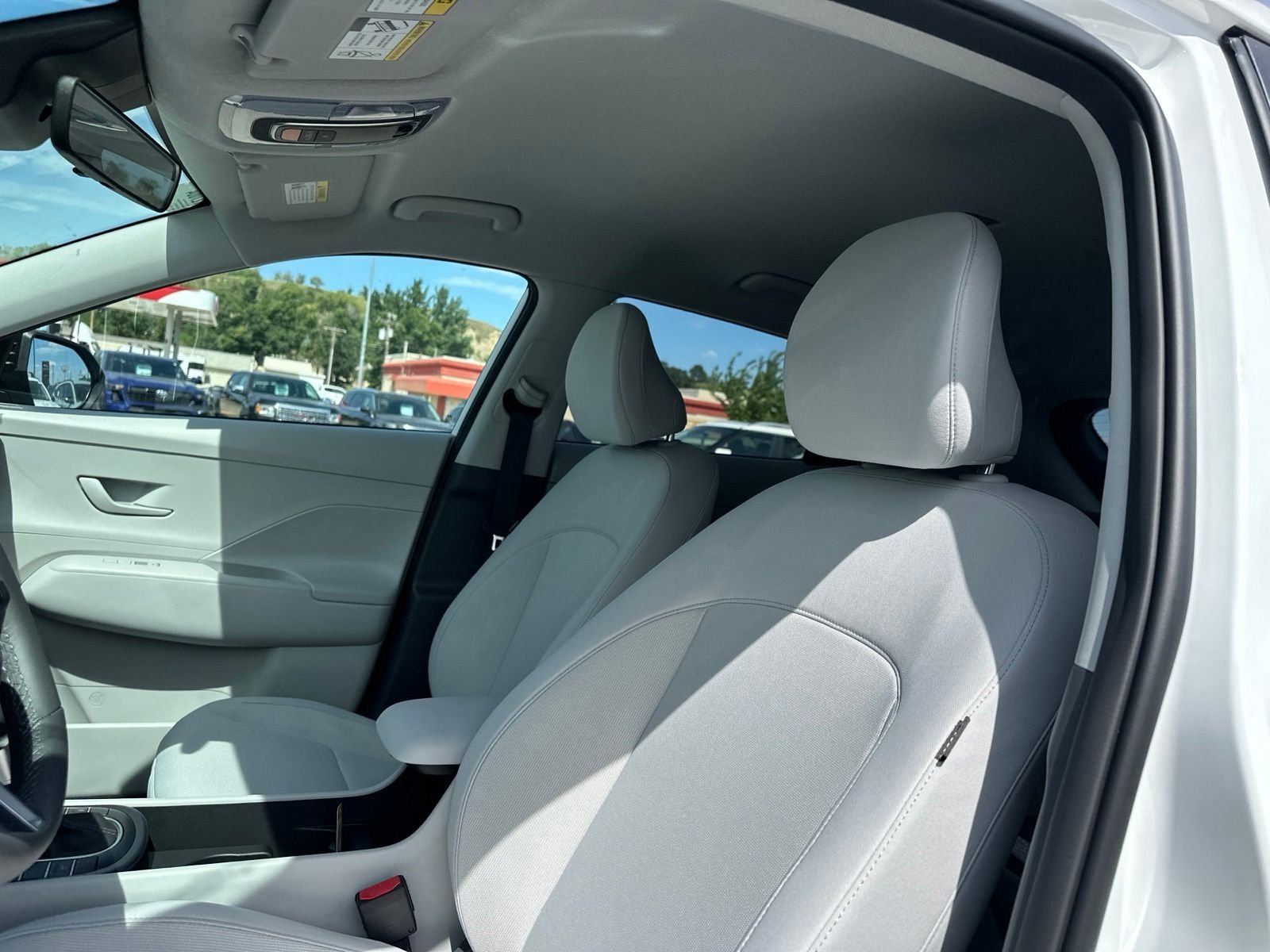 New 2027 White Hyundai SEL Sport AWD image 9