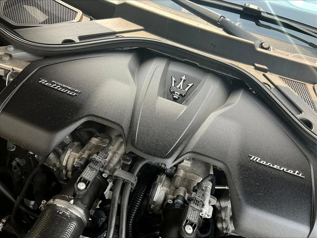 Used 2024  Maserati Trofeo image 30