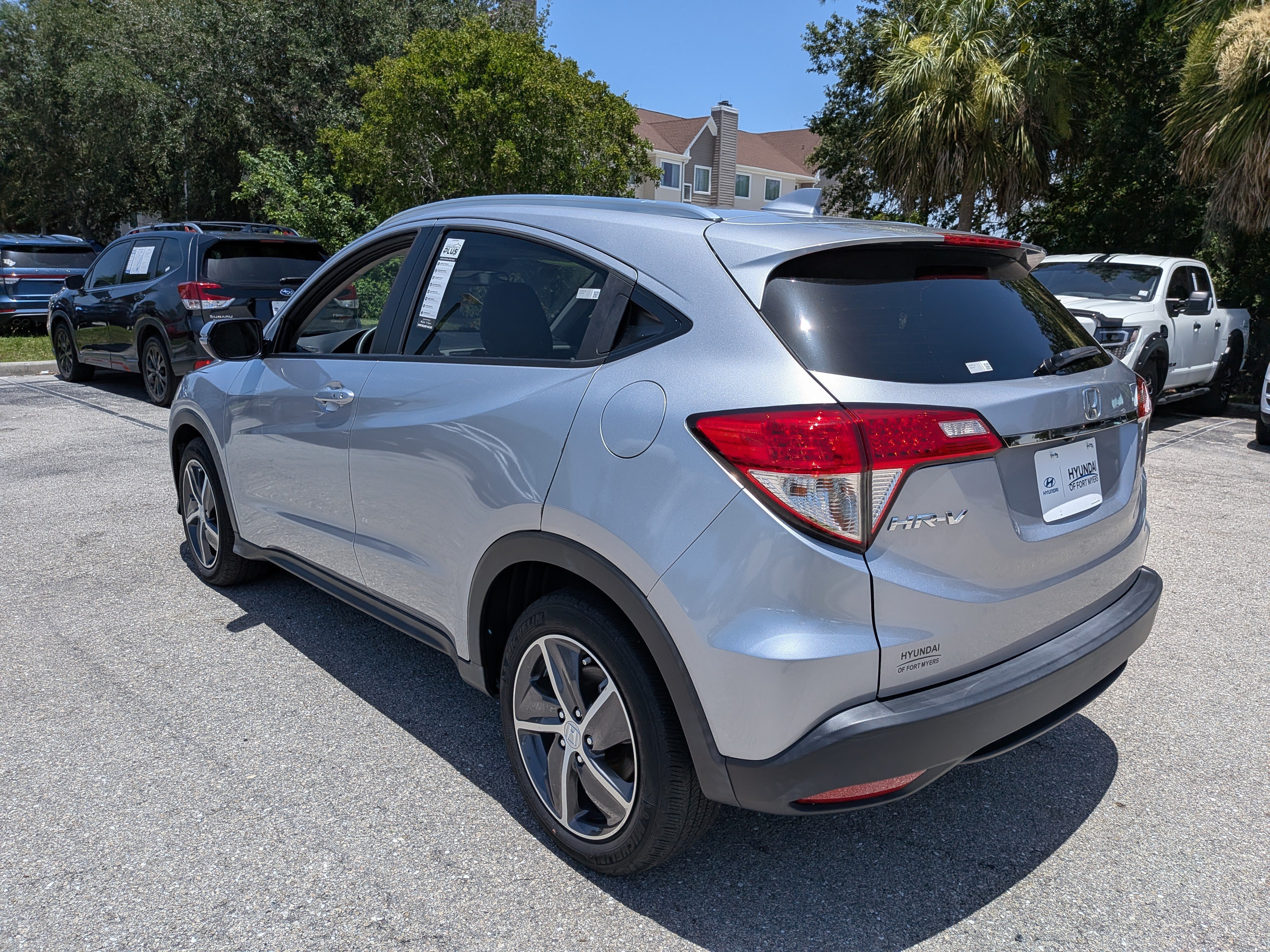 Used 2022 Lunar Silver Metallic Honda EX image 6