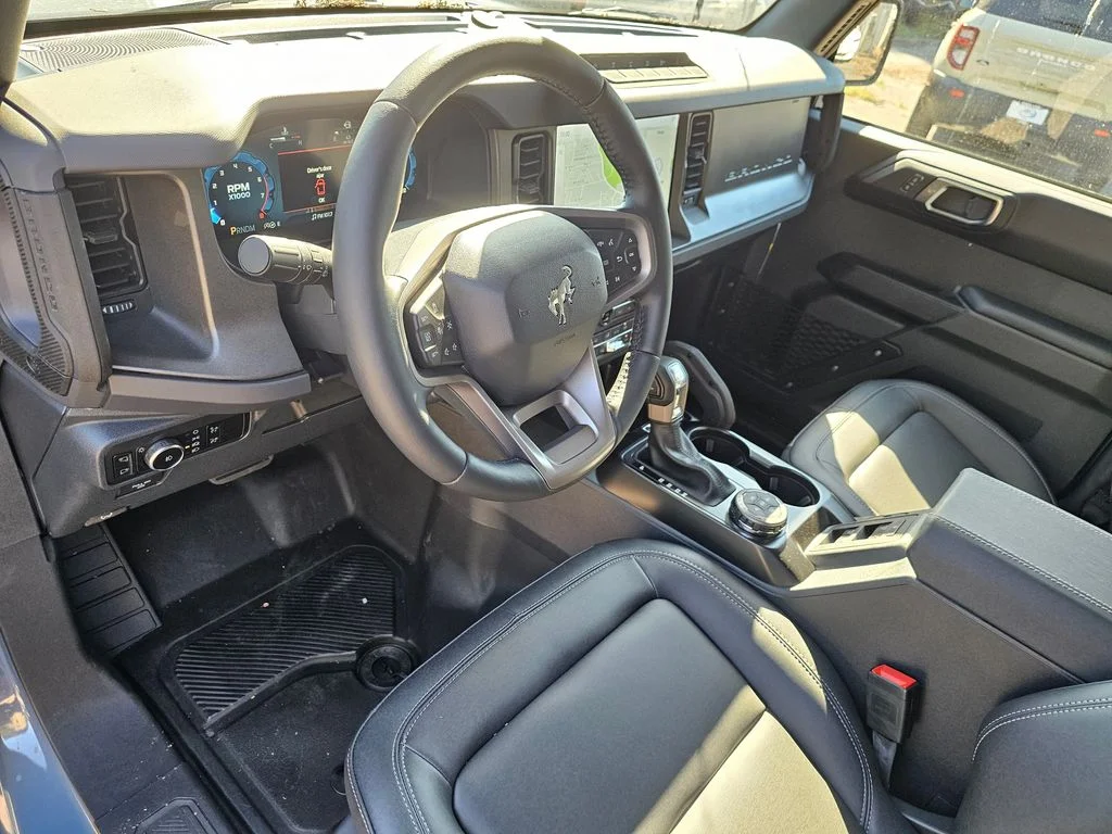 New 2025 Azure Gray Metallic Tri-Coat Ford Badlands® image 19