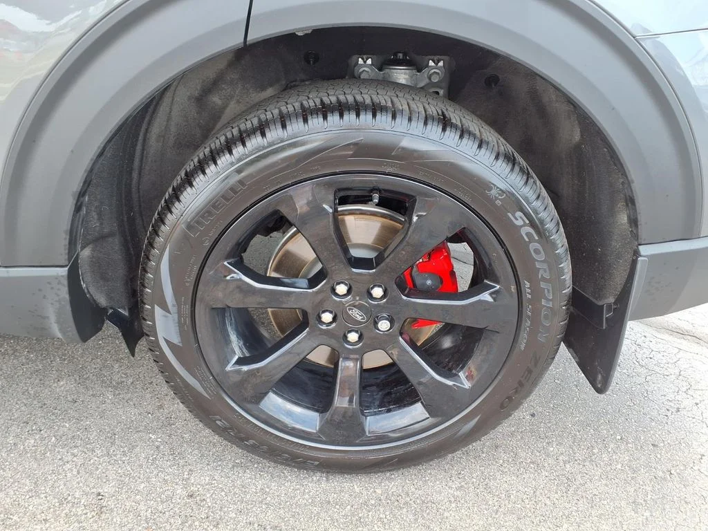 Used 2023 Gray Metallic Ford ST image 7