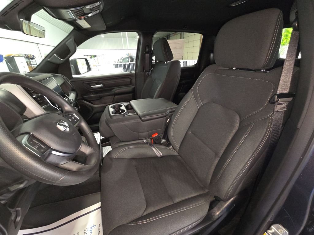 New 2026 Granite Crystal Metallic Clearcoat RAM Warlock image 15