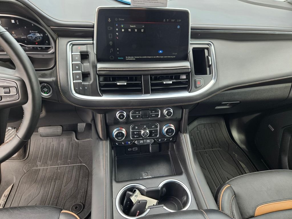 Used 2023 White GMC AT4 image 17