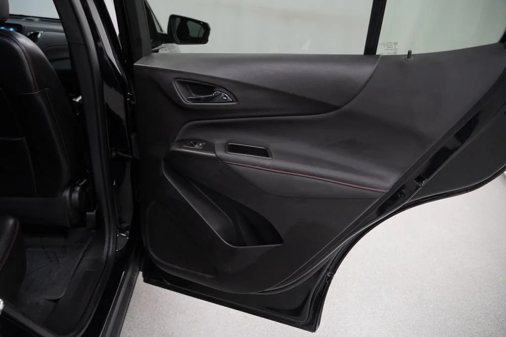 Used 2024 Mosaic Black Metallic Chevrolet RS image 28