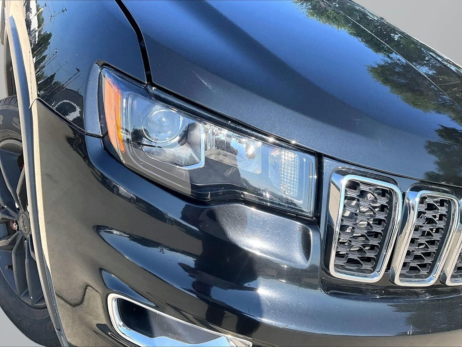 Used 2018 Black Jeep Limited image 28