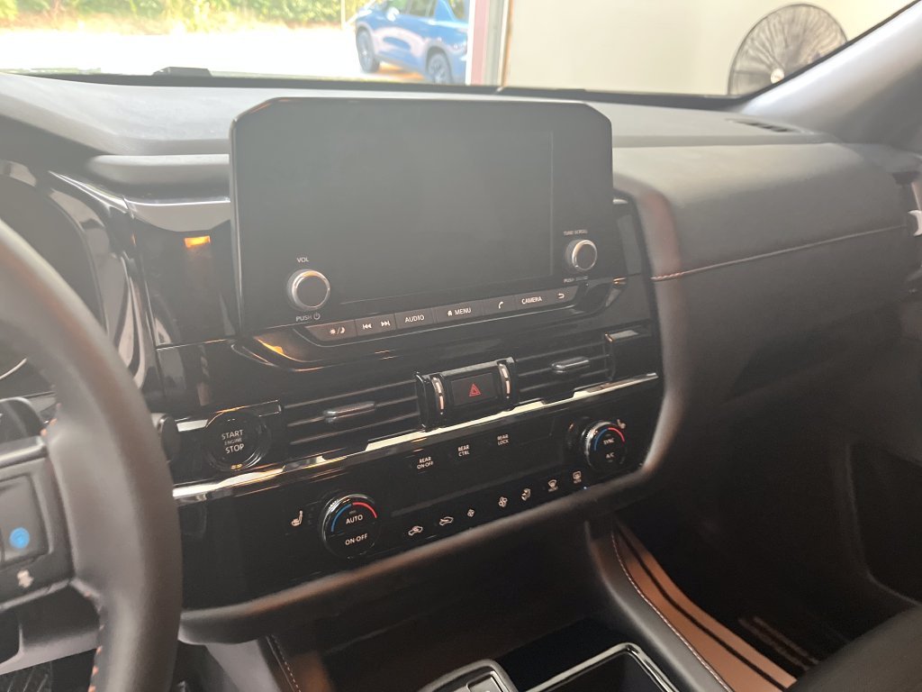 Used 2025 Gray Nissan Rock Creek image 21