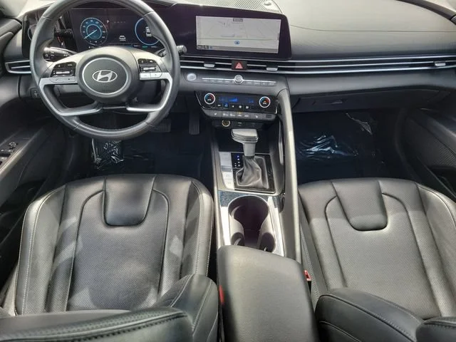 Used 2025 Black Hyundai Limited image 16