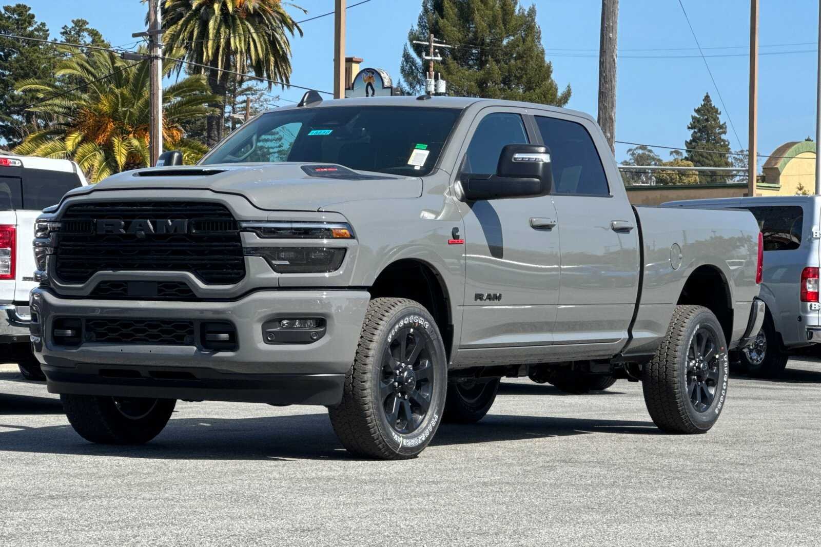New 2026 Ceramic Gray Clear-Coat Exterior Paint RAM LARAMIE image 8
