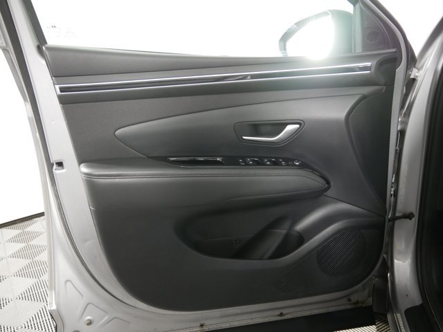 Used 2022 Shimmering Silver Hyundai SEL Convenience image 8